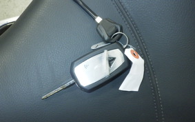 TRIUMPH ROCKET III GTストーム 2025