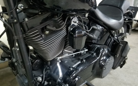 HARLEY FLSTFBS 2017 JT9