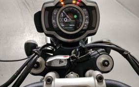 TRIUMPH SCRAMBLER 1200XC DAD81H