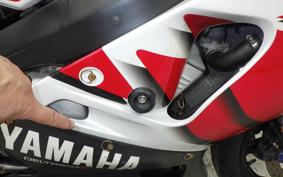 YAMAHA YZF-R7 2001