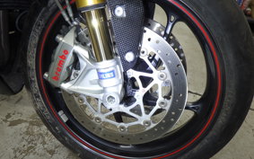 TRIUMPH DAYTONA 675 R 2015