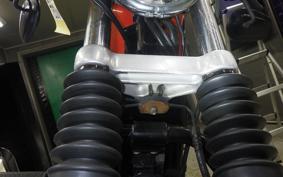 HARLEY XL883R 2005