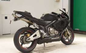 HONDA CBR600RR 2004 PC37