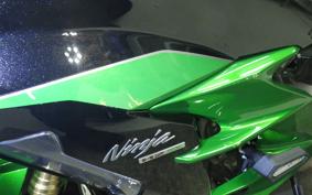 KAWASAKI NINJA H2 SX SE 2018 ZXT02A