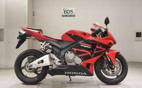 HONDA CBR600RR GEN 2 2005 PC37