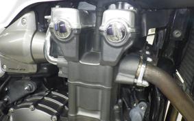 HONDA CB1300SB SUPER BOLDOR A 2013 SC54