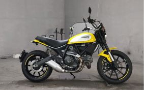 DUCATI  DUCATI  SCRAMBLER  ICON  2015 K102JA