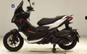 APRILIA SR GT200