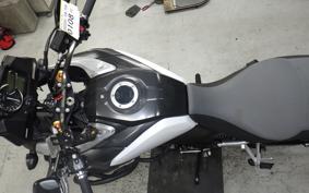 SUZUKI Vｽﾄﾛｰﾑ1000A 2014 VU51A