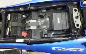 SUZUKI GSR250 2011