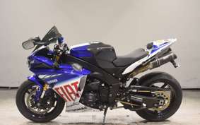 YAMAHA YZF-R1 2010