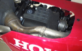 HONDA CBR650R E-Clutch 2025 RH17