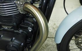 TRIUMPH BONNEVILLE T100 2022