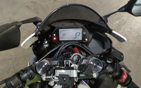 YAMAHA YZF-R25 RG74J