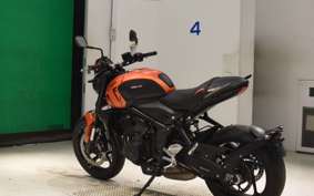 TRIUMPH TRIDENT 660 2023