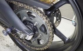 TRIUMPH STREET TRIPLE R 2010