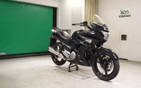 SUZUKI GSR250F 2026