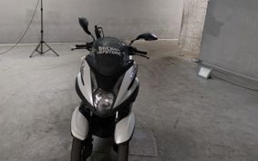 YAMAHA TRICITY 125 SE82J