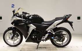 HONDA CBR250R GEN 3 1999 MC41