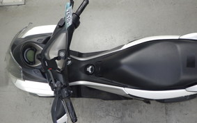YAMAHA N-MAX SE86J