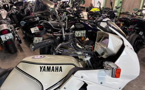 YAMAHA FZ750 1985 1FM
