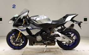 YAMAHA YZF-R1 M 2015