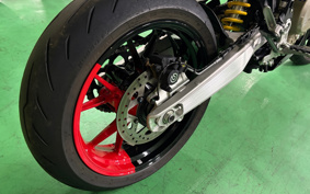 DUCATI HYPERMOTARD 698 MONO 2024 4B00