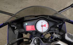 YAMAHA YZF-R125 RE06