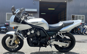YAMAHA FZ400 1997 4YR