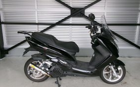 YAMAHA MAJESTYS SG28J
