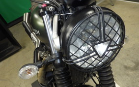 TRIUMPH STREET SCRAMBLER 2017