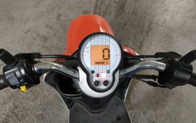 YAMAHA E-VINO SY11J