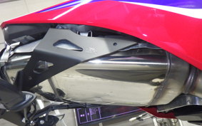 HONDA CBR600RR 2025 PC40