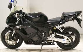 HONDA CBR1000RR 2006 SC57