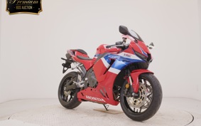 HONDA CBR600RR 2025 PC40
