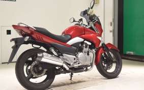 SUZUKI GSR250 2023