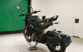 HUSQVARNA SVARTPILEN 401 2024
