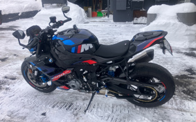BMW M1000R 2023 0E81