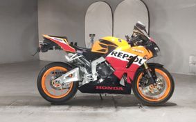 HONDA CBR600RR 2013 PC40