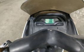 YAMAHA MAJESTY 125 SE27