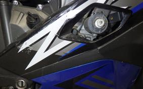 KAWASAKI ZX-25R 2013