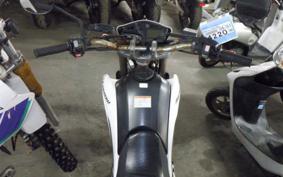 YAMAHA SEROW 250 2013 DG11J