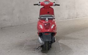 VESPA PRIMA BEIGE RA125 M8210