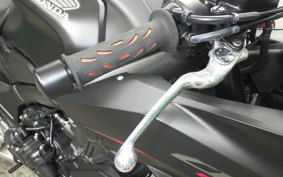 HONDA CBR650R E-Clutch 2025 RH17