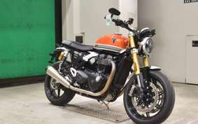 TRIUMPH ストリートツインRS 2025