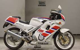 YAMAHA FZR250 2018 2KR