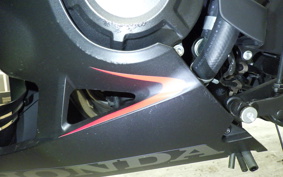 HONDA CBR650R-2 2025 RH17