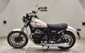 MOTO GUZZI V9 ROAMER 2017