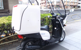 YAMAHA  GEAR  PARKING  STAND  UA06J