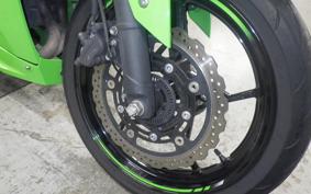 KAWASAKI NINJA 400 2023